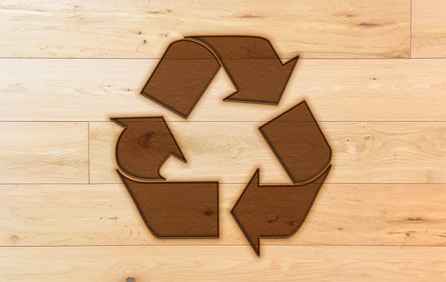 板に刻印されたリサクルマークの画像