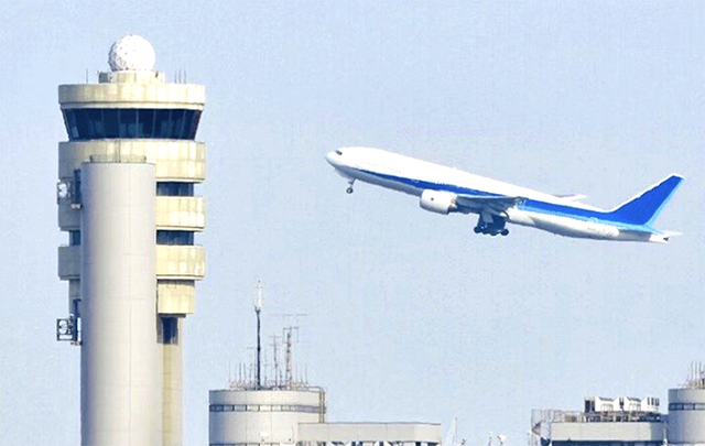 刻空間政塔は飛行機の司令塔である画像